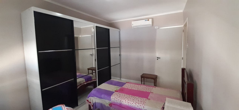 Imagem Apartamento com 2 Quartos à Venda, 70 m² em Passo da Areia - Porto Alegre