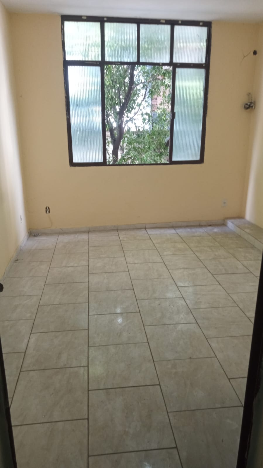 Sala Comercial à Venda, 16 m²em Centro - Nova Iguaçu