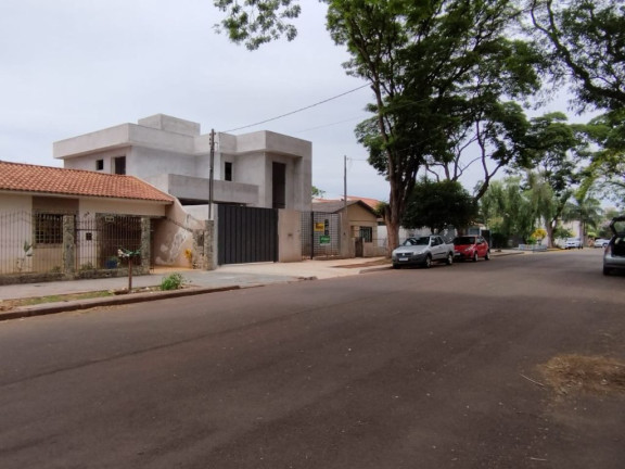 Imagem Casa com 3 Quartos à Venda,  em Jardim Alvorada - Maringá