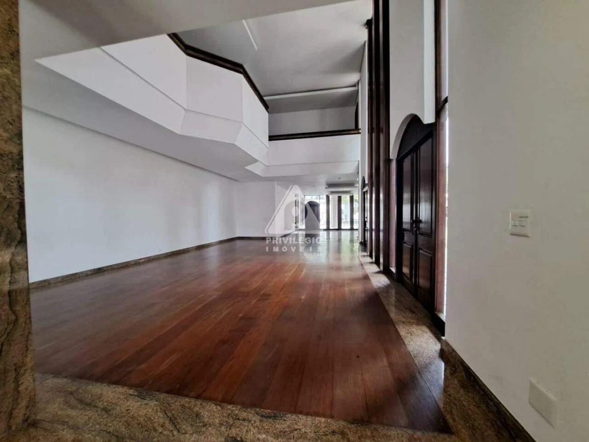 Imagem Casa de Condomínio com 4 Quartos à Venda, 2 m²em Barra da Tijuca - Rio de Janeiro Imagem Casa de Condomínio com 4 Quartos à Venda, 2 m²em Barra da Tijuca - Rio de Janeiro