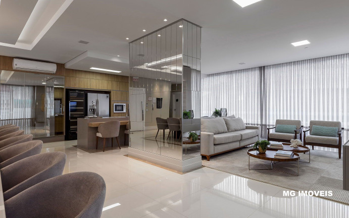 Imagem Apartamento com 3 Quartos à Venda,  em Centro - Balneário Camboriú
