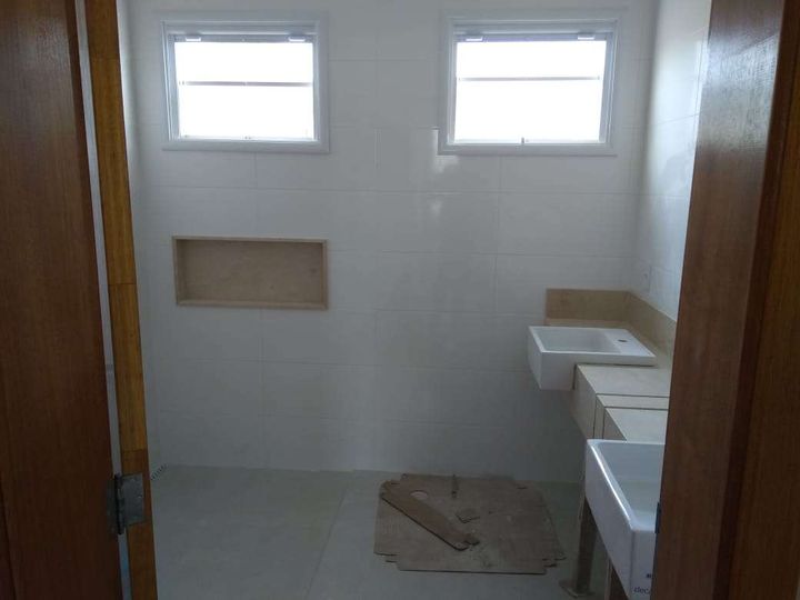 Imagem Casa de Condomínio com 3 Quartos à Venda, 220 m² em Jardim Do Golfe - São José Dos Campos