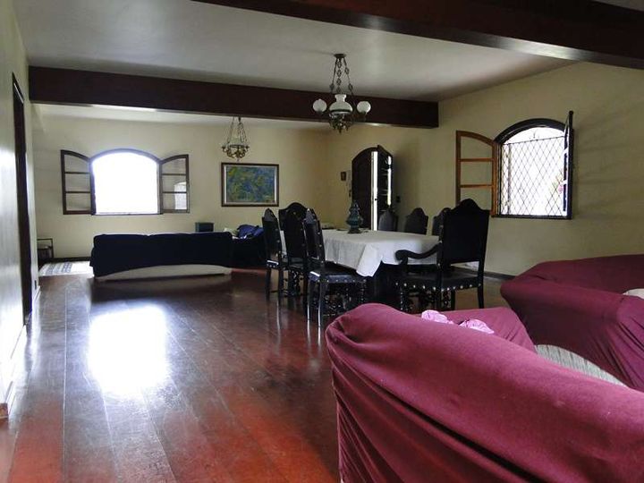 Imagem Casa com 5 Quartos à Venda, 500 m² em Várzea - Teresópolis