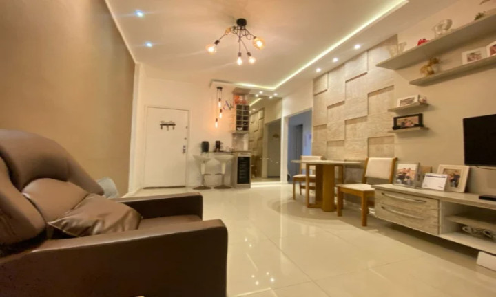 Imagem Apartamento com 2 Quartos à Venda, 70 m² em Icaraí - Niterói