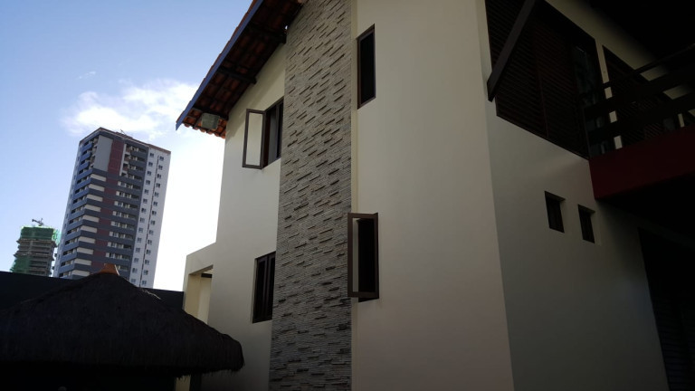 Imagem Casa com 4 Quartos à Venda,  em João Agripino - João Pessoa