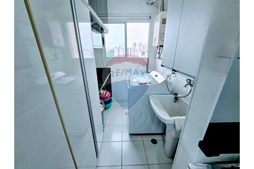 Imagem Apartamento com 3 Quartos à Venda, 91 m²em Vila Sanches - São José dos Campos