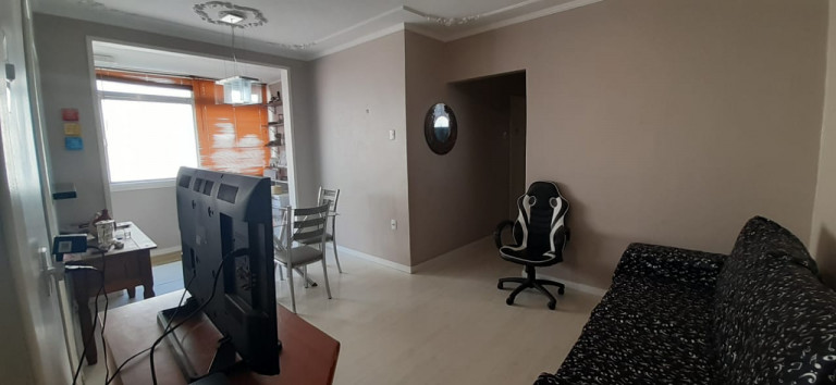 Imagem Apartamento com 2 Quartos à Venda, 70 m² em Passo da Areia - Porto Alegre
