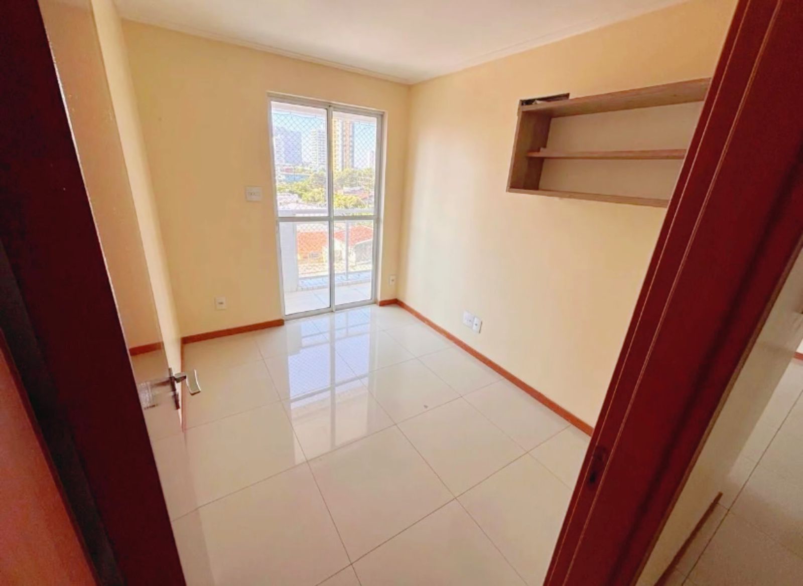 Imagem Apartamento com 3 Quartos para Alugar, 100 m² em Marco - Belém