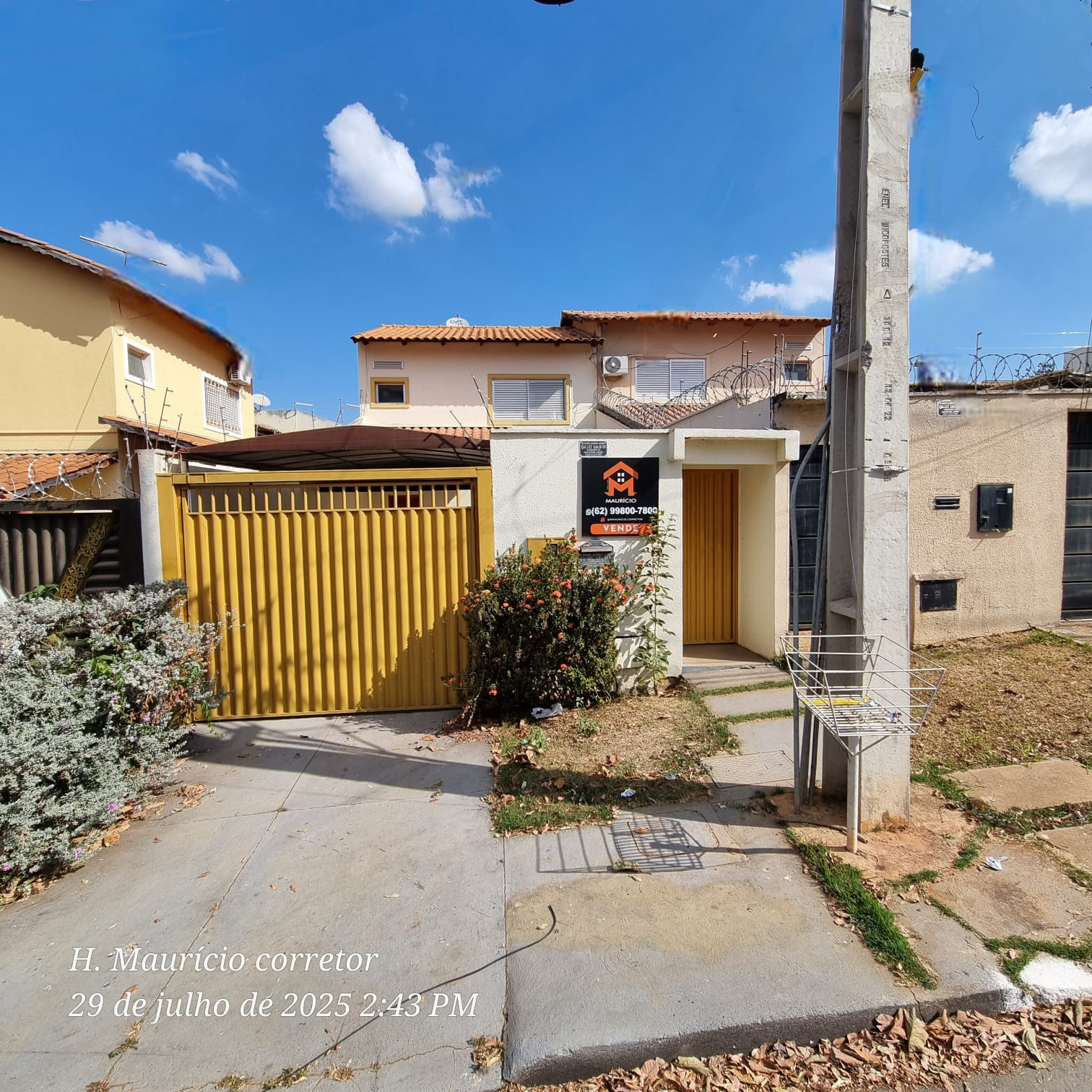 Sobrado com 3 Quartos à Venda, 130 m² em Setor Jaó - Goiânia
