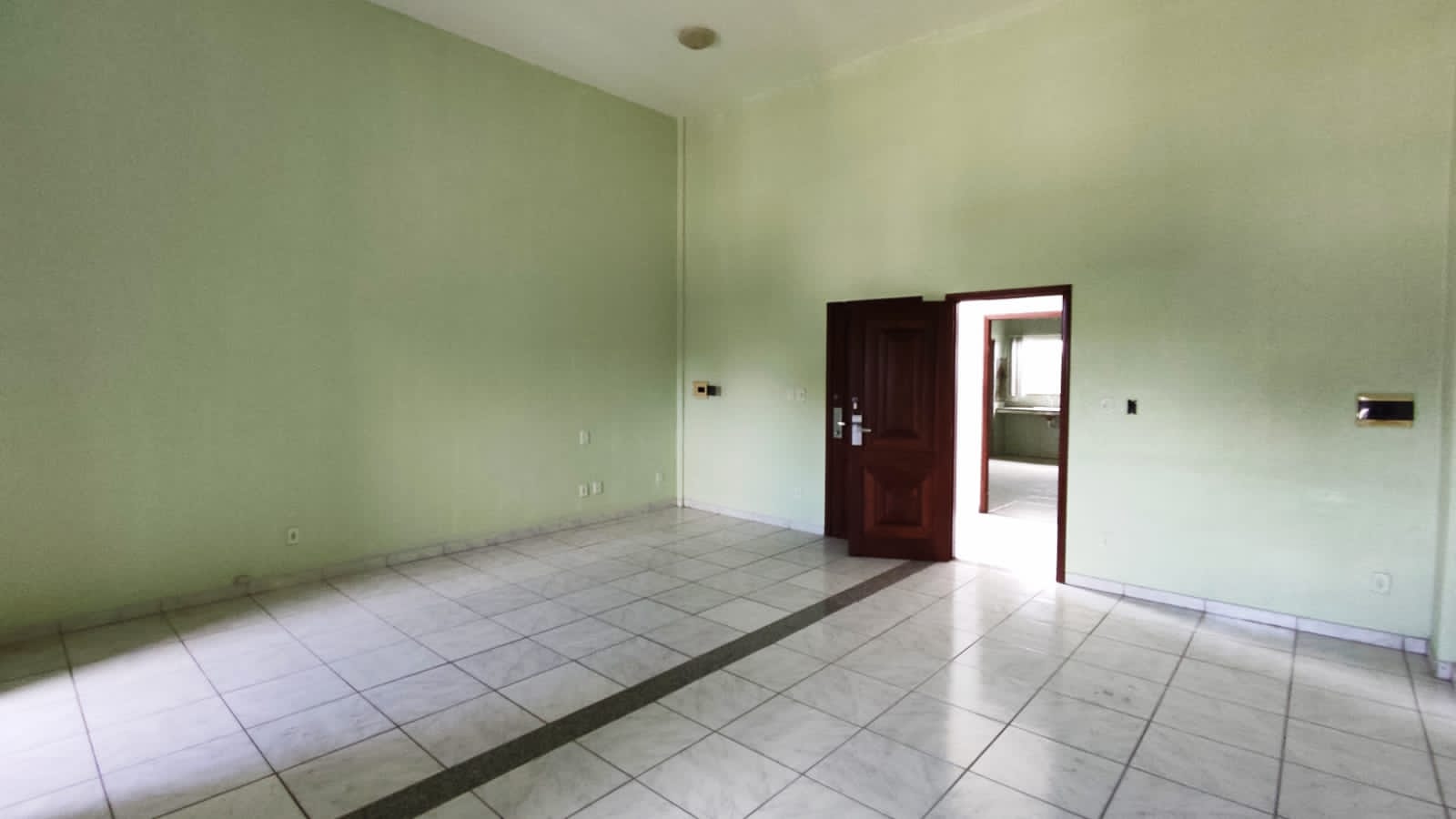 Imagem Imóvel Comercial para Alugar, 5 m²em Val-de-Cães - Belém