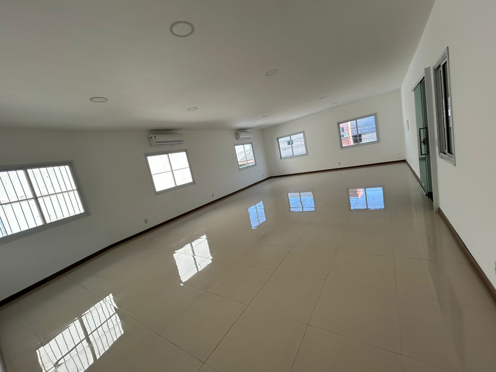 Imagem Galpão para Alugar, 380 m²em Centro de Vila Velha - Vila Velha