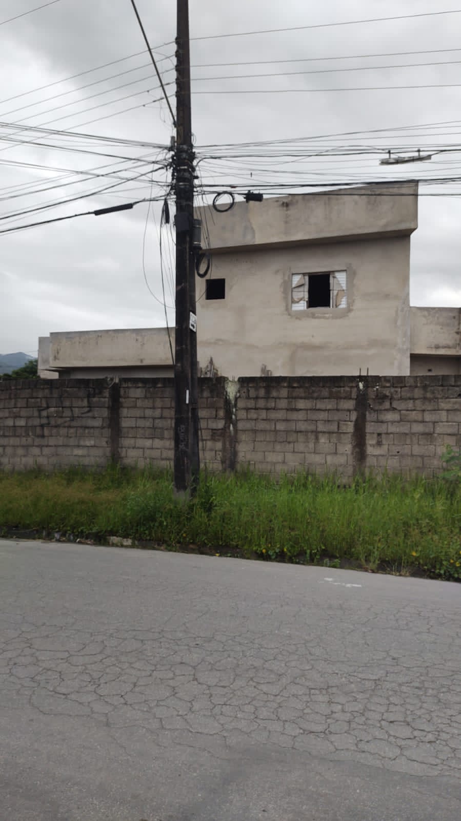 Imagem Sobrado com 2 Quartos à Venda, em Peruibe - Peruíbe Imagem Sobrado com 2 Quartos à Venda, em Peruibe - Peruíbe