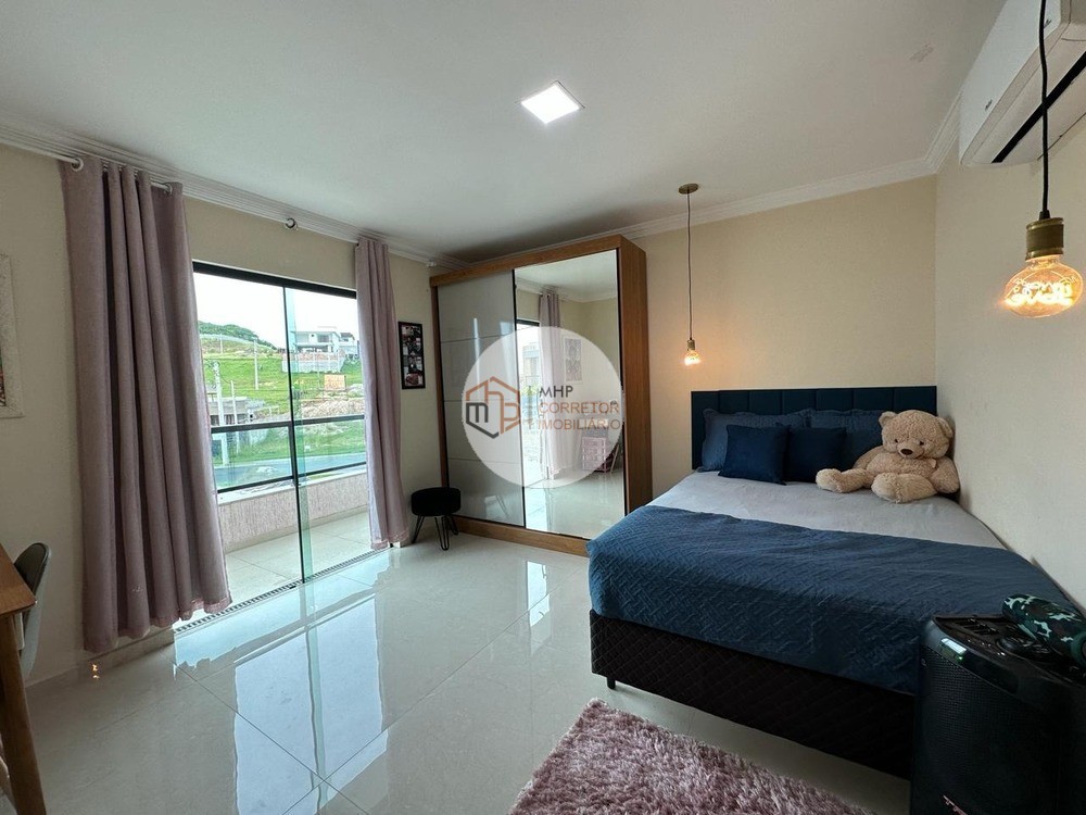 Imagem Casa de Condomínio com 4 Quartos à Venda, 204 m²em Nova São Pedro - São Pedro da Aldeia Imagem Casa de Condomínio com 4 Quartos à Venda, 204 m²em Nova São Pedro - São Pedro da Aldeia