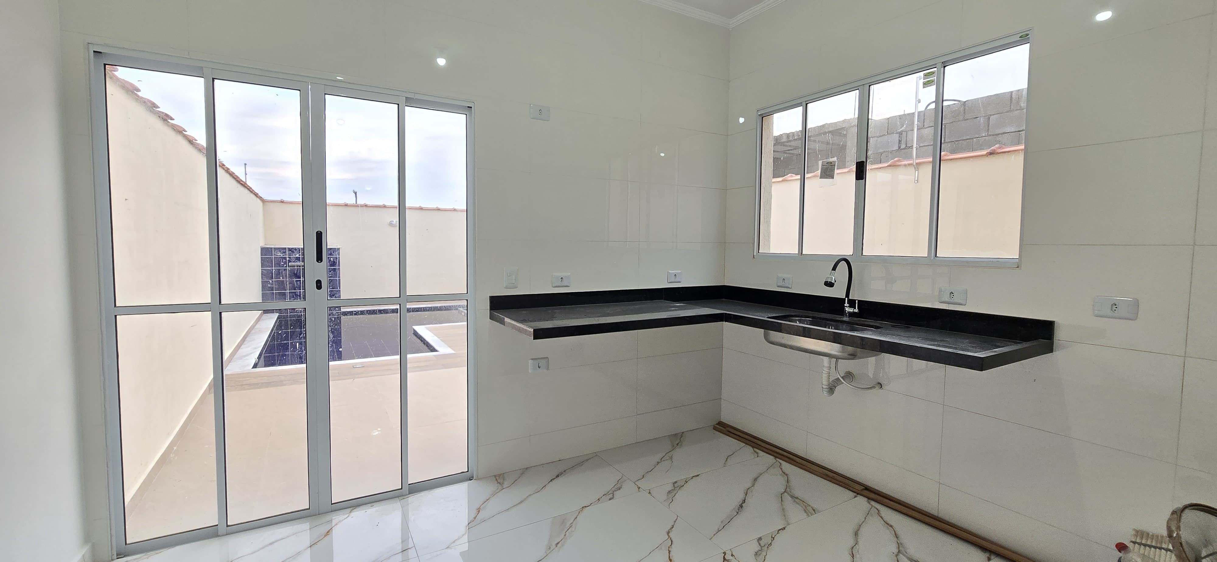 Imagem Casa com 2 Quartos à Venda, 90 m²em Jardim Umuarama - Itanhaém