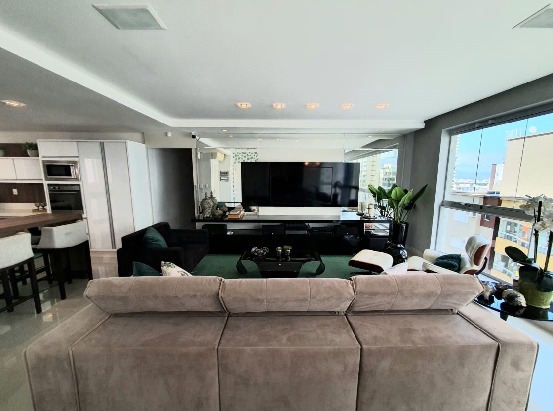 Imagem Apartamento com 3 Quartos à Venda, 135 m²em Centro - Balneário Camboriú