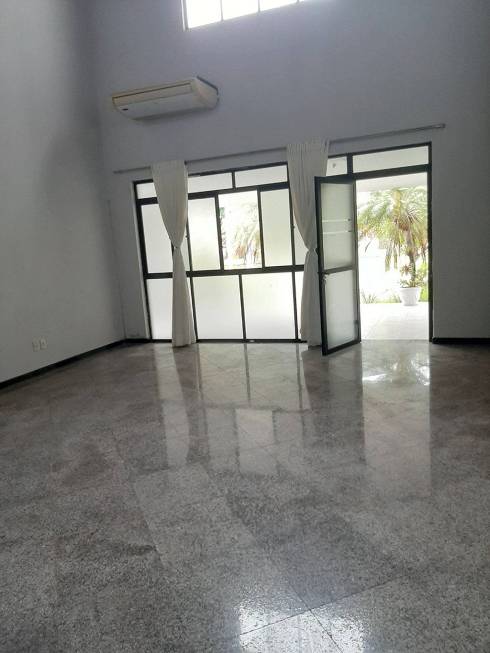 Imagem Casa com 4 Quartos para Alugar, 300 m²em Parque Verde - Belém