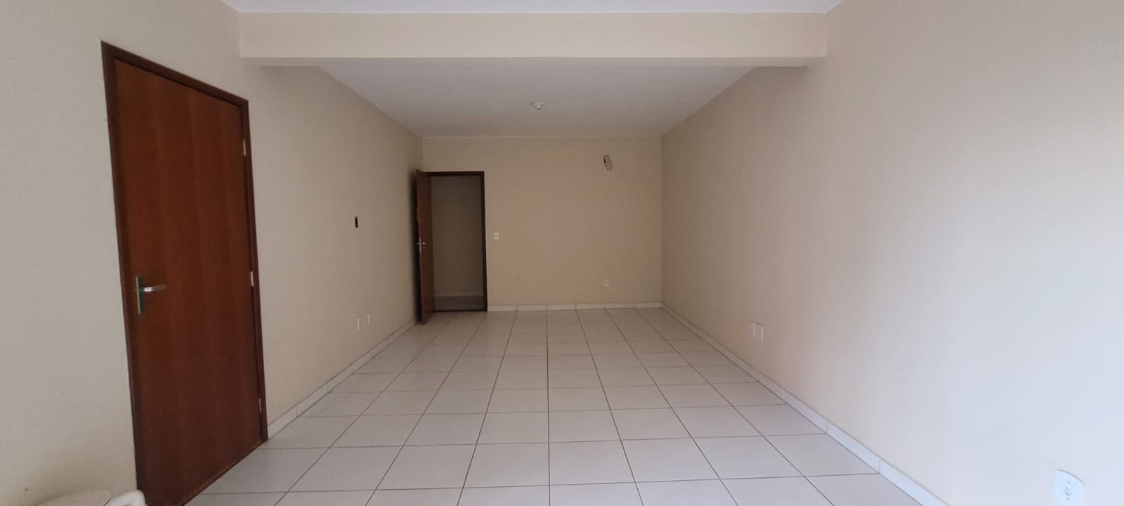 Imagem Ponto Comercial à Venda, 195 m²em Samambaia Sul (Samambaia) - Brasília Imagem Ponto Comercial à Venda, 195 m²em Samambaia Sul (Samambaia) - Brasília
