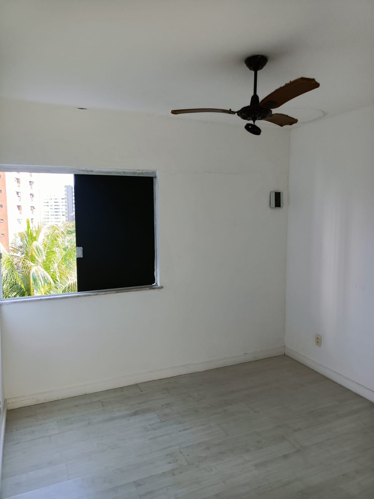 Imagem Apartamento com 2 Quartos à Venda, 81 m²em Jardim Armação - Salvador