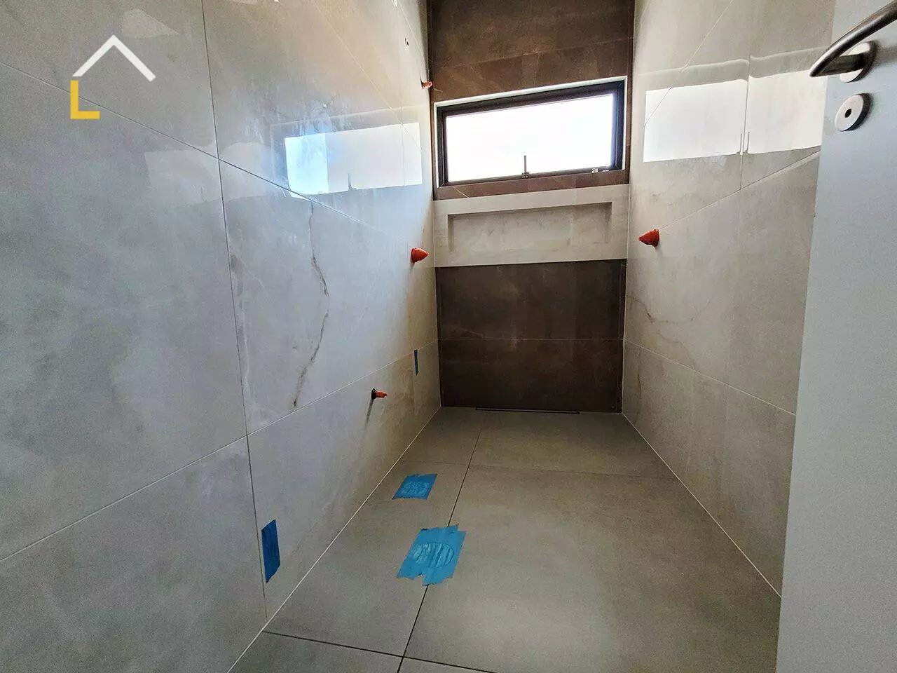 Imagem Sobrado com 3 Quartos à Venda, 160 m²em Saguaçu - Joinville