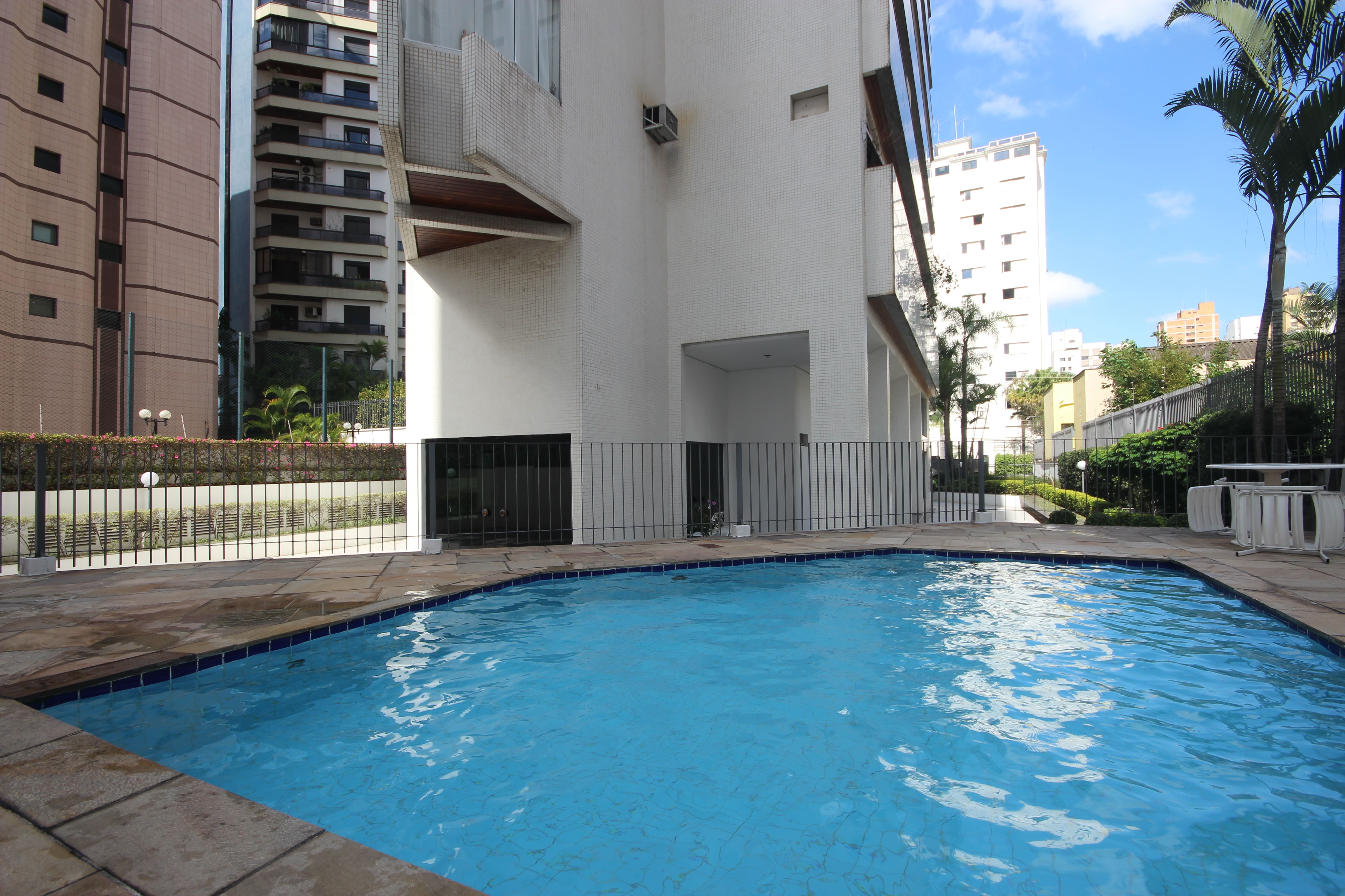 Imagem Apartamento com 3 Quartos à Venda, 245 m²em Vila Uberabinha - São Paulo