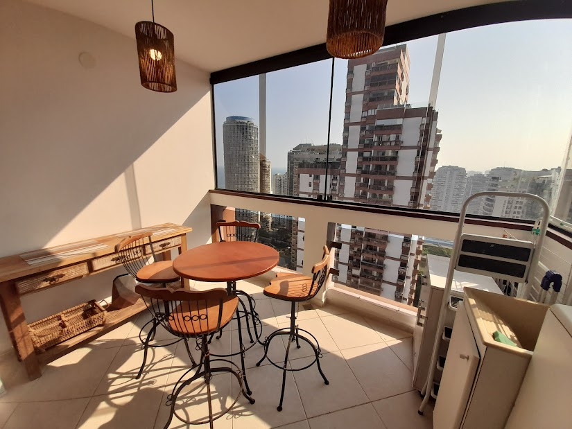 Apartamento com 2 Quartos para Alugar, 72 m² em Barra da Tijuca - Rio de Janeiro