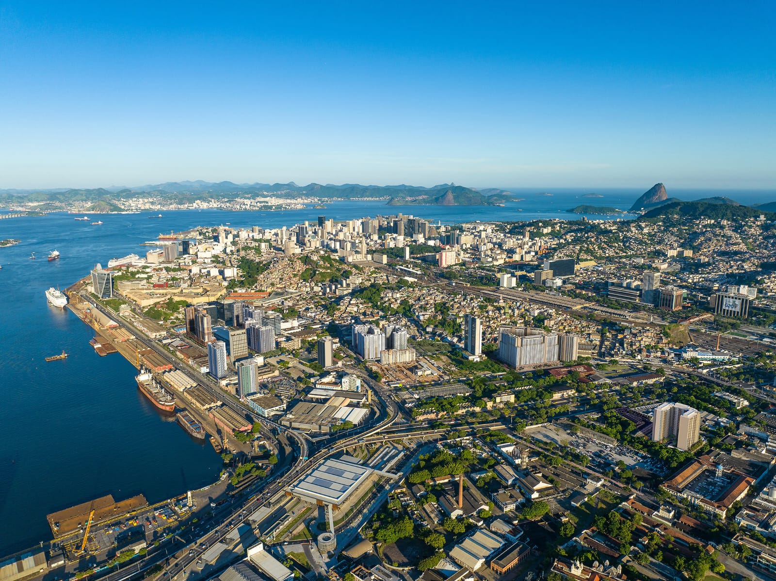 Apartamento com 2 Quartos à Venda, 39 m²em Santo Cristo - Rio de Janeiro