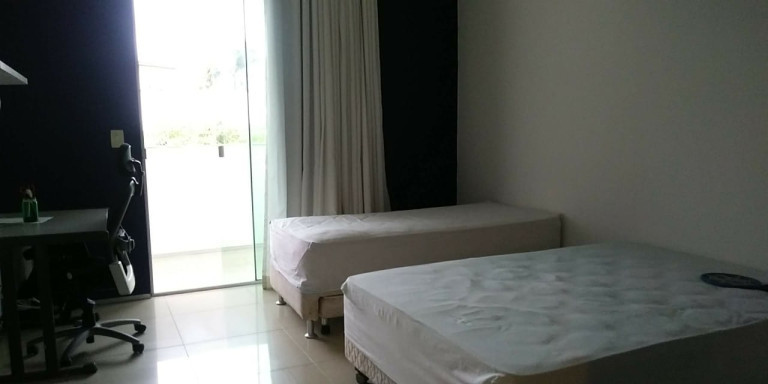 Imagem Sobrado com 4 Quartos à Venda,  em De Lourdes - Fortaleza