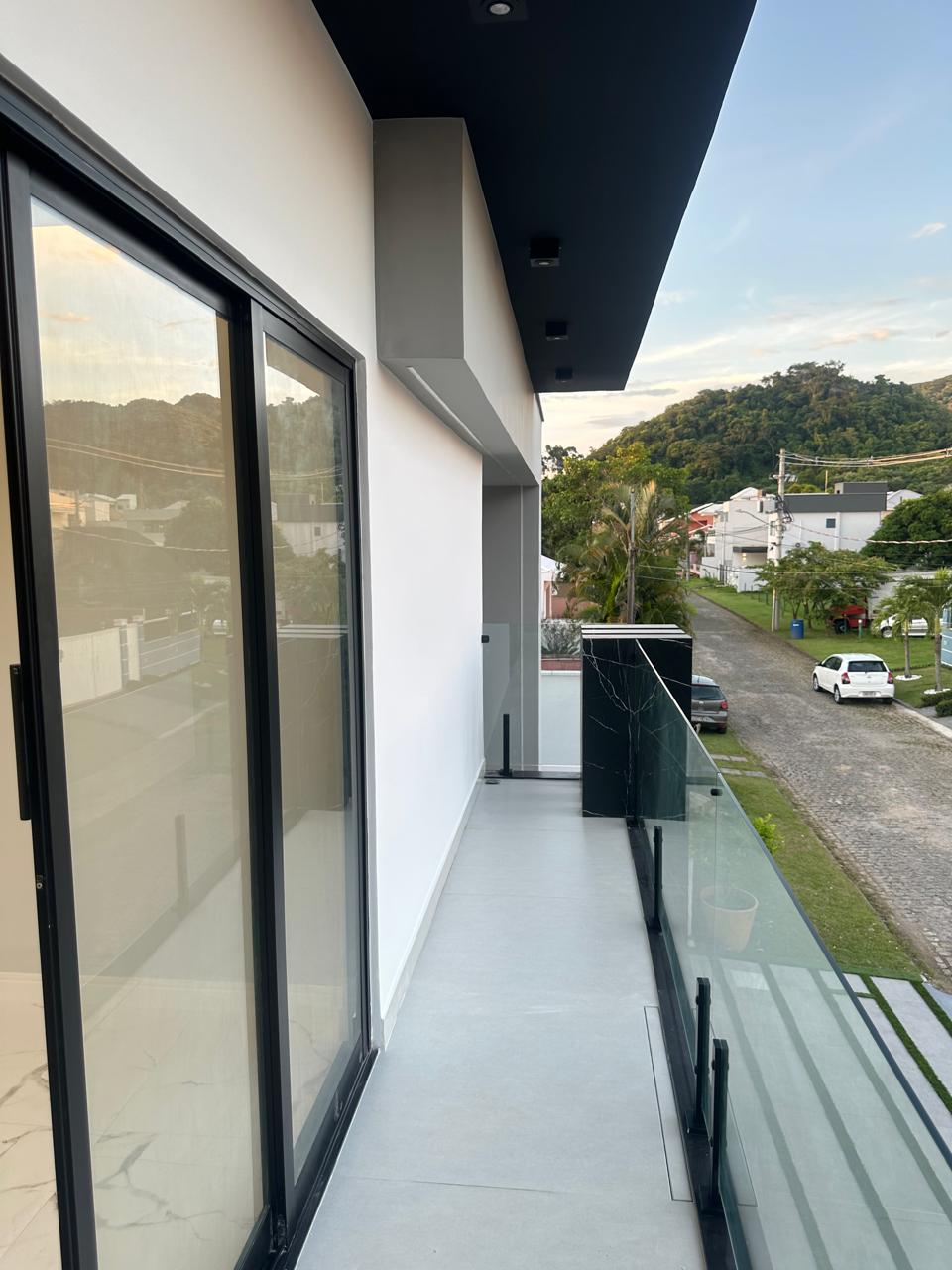 Imagem Casa de Condomínio com 5 Quartos à Venda, 200 m² em Campo Grande - Rio de Janeiro
