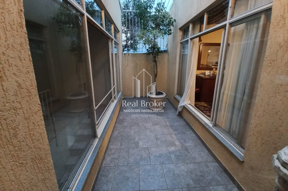 Imagem Casa com 3 Quartos à Venda, 280 m²em Orfãs - Ponta Grossa