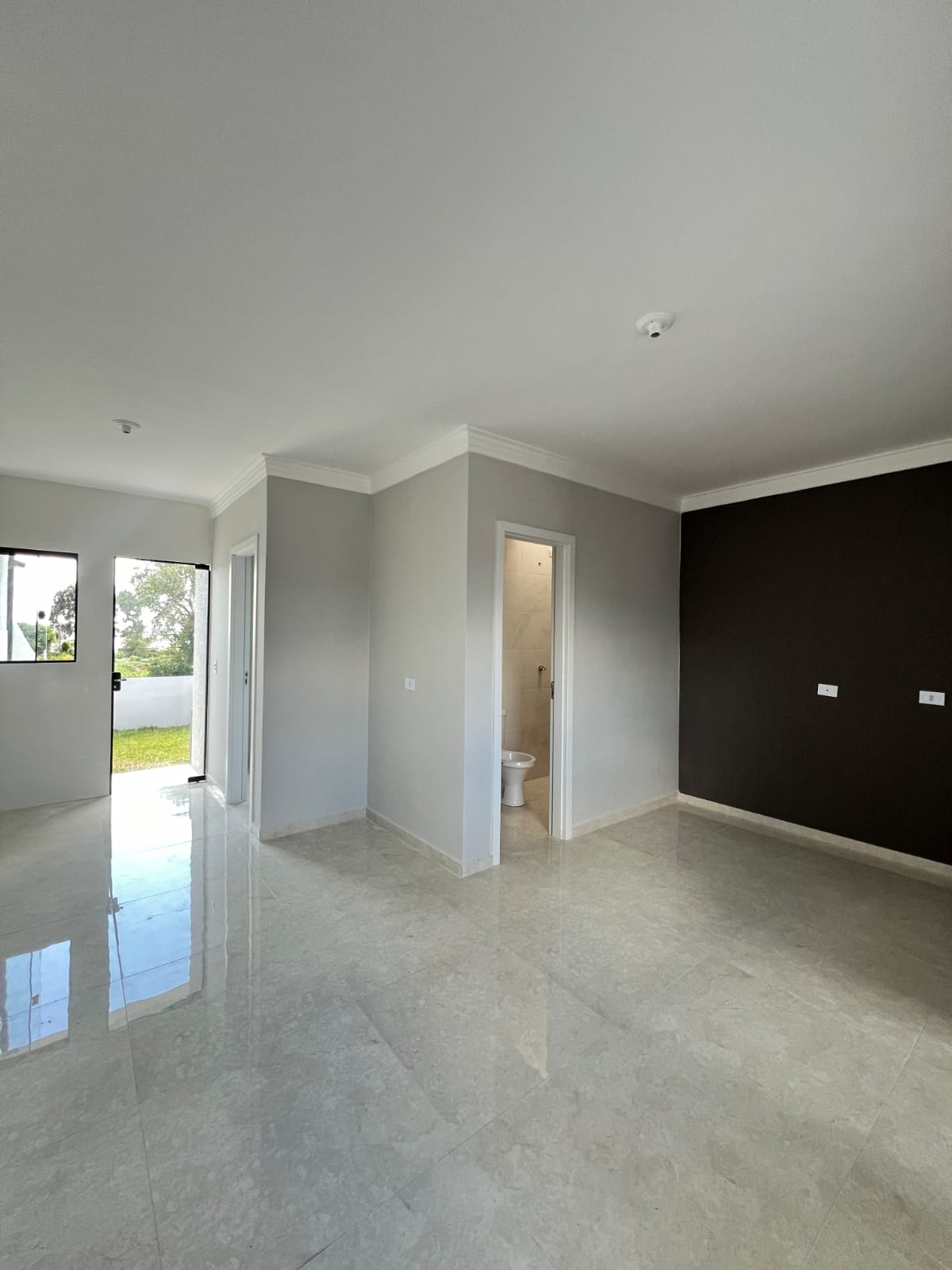 Imagem Casa com 2 Quartos à Venda, 42 m² em Campo de Santana - Curitiba Imagem Casa com 2 Quartos à Venda, 42 m² em Campo de Santana - Curitiba