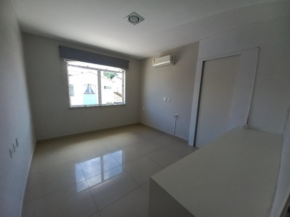 Imagem Casa de Condomínio com 3 Quartos à Venda ou Locação, 186 m² em Lagoa Redonda - Fortaleza