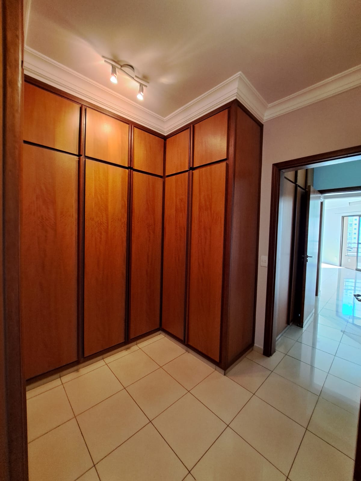 Imagem Apartamento com 3 Quartos para Alugar, 141 m²em Nova Aliança - Ribeirão Preto Imagem Apartamento com 3 Quartos para Alugar, 141 m²em Nova Aliança - Ribeirão Preto