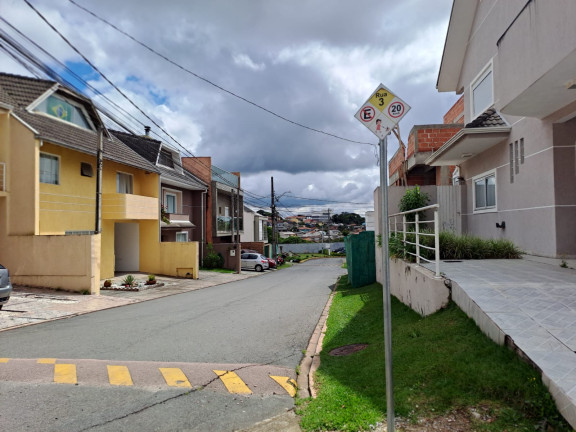 Imagem Terreno à Venda, 230 m² em Cachoeira - Curitiba Imagem Terreno à Venda, 230 m² em Cachoeira - Curitiba