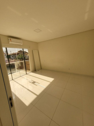 Imagem Casa de Condomínio com 4 Quartos à Venda, 195 m² em Curió-Utinga - Belém