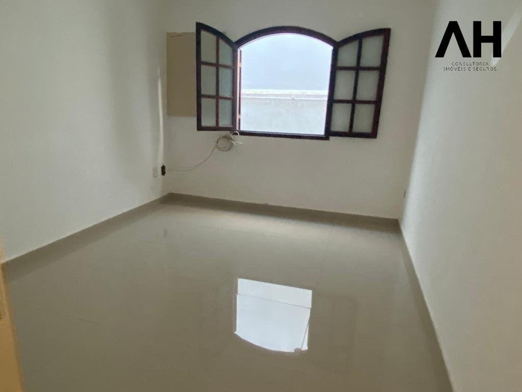 Imagem Casa com 3 Quartos à Venda, 360 m²em Piratininga - Niterói Imagem Casa com 3 Quartos à Venda, 360 m²em Piratininga - Niterói