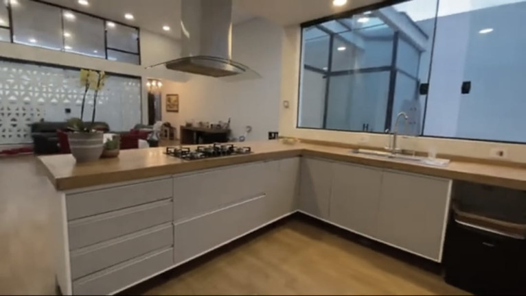 Imagem Casa com 6 Quartos à Venda, 170 m² em Vila Anglo Brasileira - São Paulo Imagem Casa com 6 Quartos à Venda, 170 m² em Vila Anglo Brasileira - São Paulo
