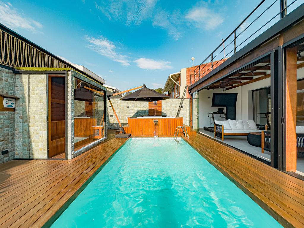 Imagem Casa de Condomínio com 4 Quartos à Venda, 206 m²em Alphaville - Santana de Parnaíba Imagem Casa de Condomínio com 4 Quartos à Venda, 206 m²em Alphaville - Santana de Parnaíba