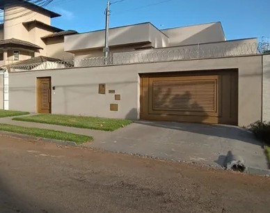 Casa com 3 Quartos à Venda, 275 m² em Santa Genoveva - Goiânia