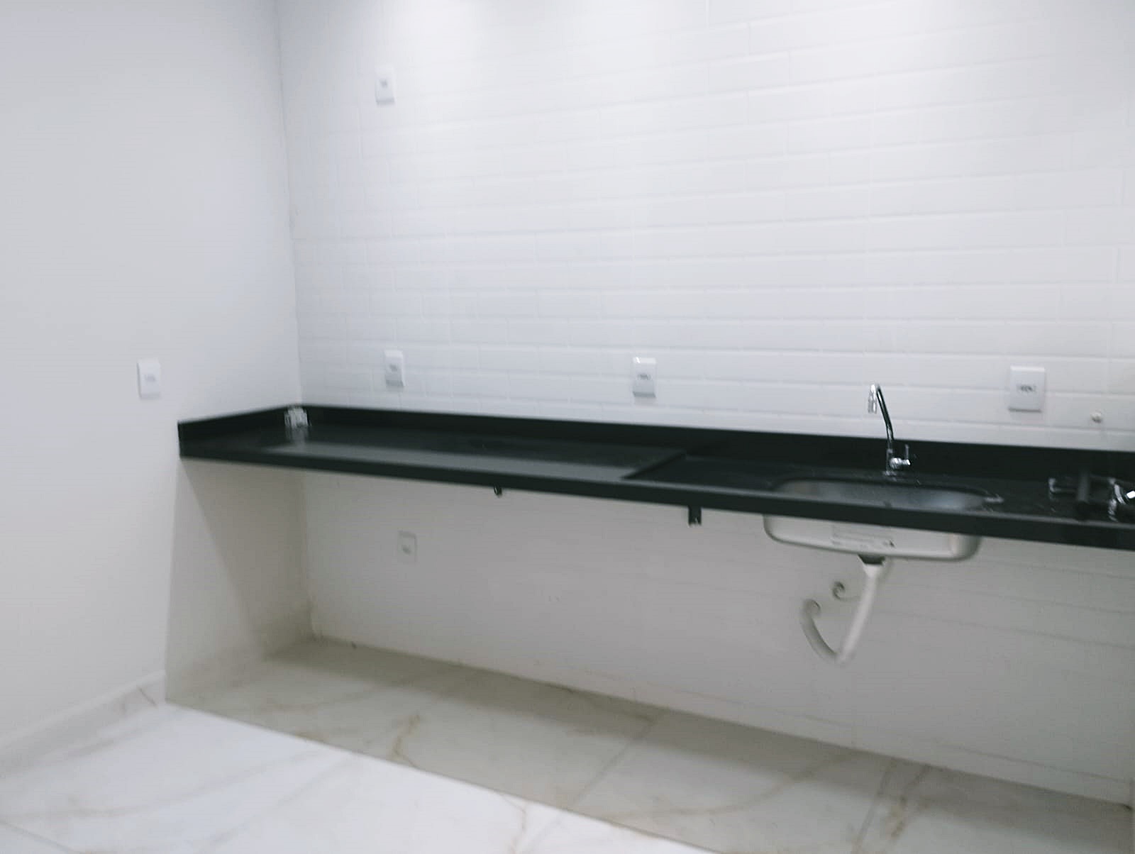 Imagem Casa com 3 Quartos à Venda, 144 m²em Ceilândia Norte (Ceilândia) - Brasília Imagem Casa com 3 Quartos à Venda, 144 m²em Ceilândia Norte (Ceilândia) - Brasília