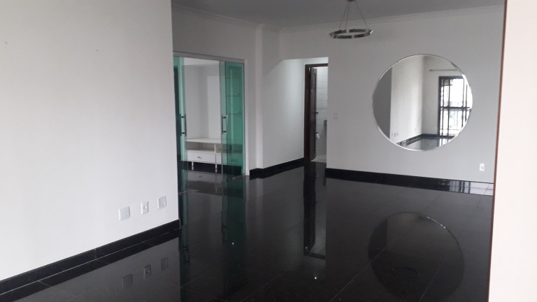 Imagem Apartamento com 4 Quartos para Alugar, 200 m² em Batista Campos - Belém