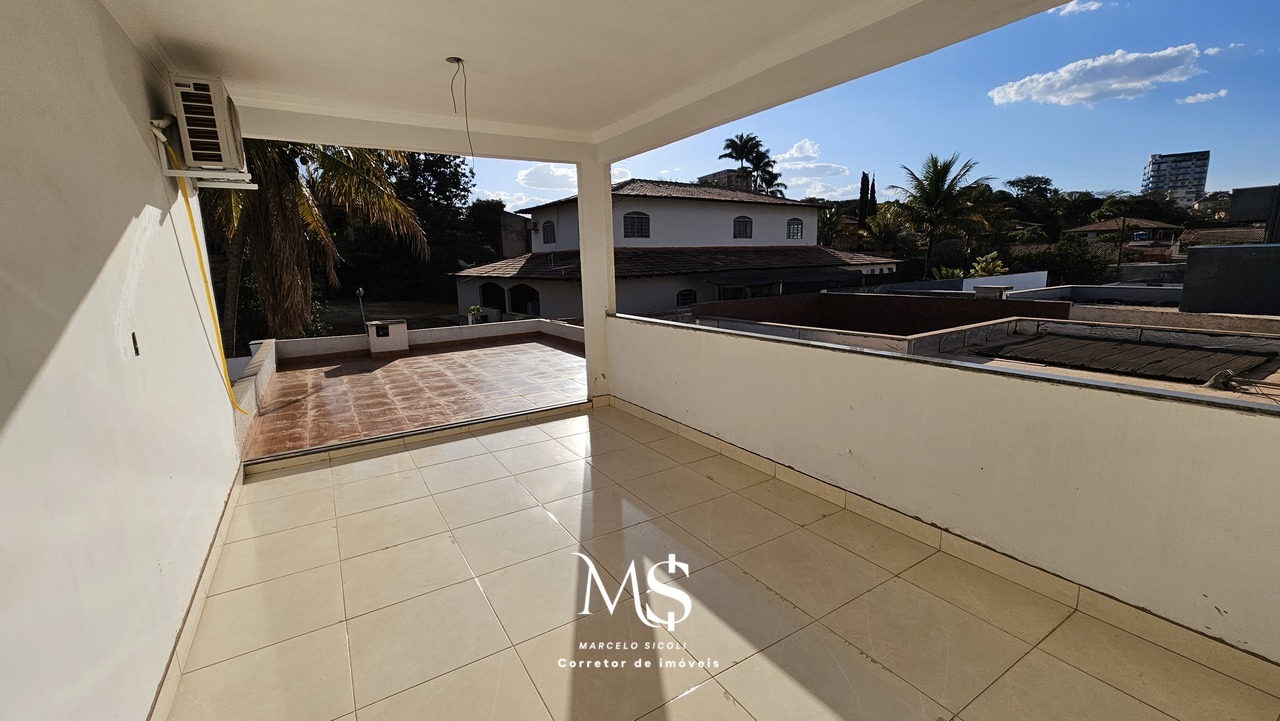 Imagem Casa de Condomínio com 4 Quartos à Venda, 400 m² em Setor Habitacional Vicente Pires - Trecho 3 - Brasília Imagem Casa de Condomínio com 4 Quartos à Venda, 400 m² em Setor Habitacional Vicente Pires - Trecho 3 - Brasília