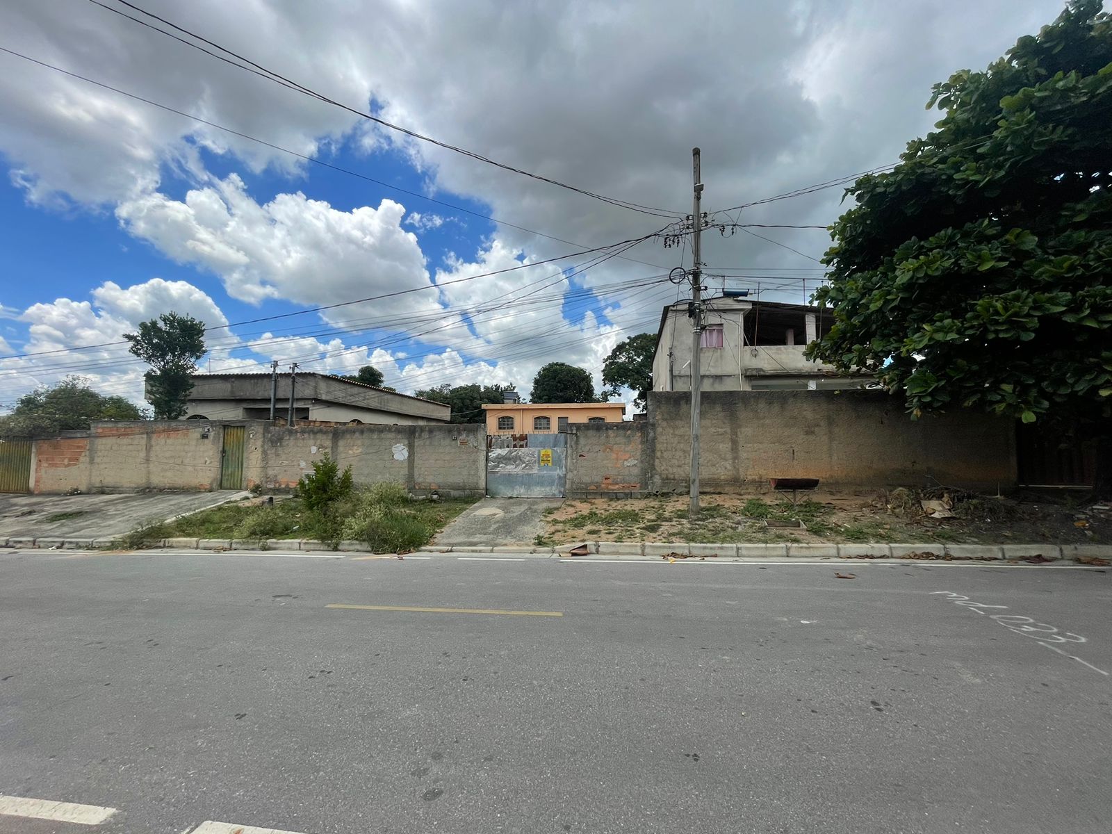 Imagem Casa com 3 Quartos à Venda, 400 m²em San Genaro - Ribeirão das Neves
