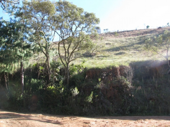 Imagem Terreno à Venda, 1.380 m² em Descansopolis - Campos do Jordão Imagem Terreno à Venda, 1.380 m² em Descansopolis - Campos do Jordão