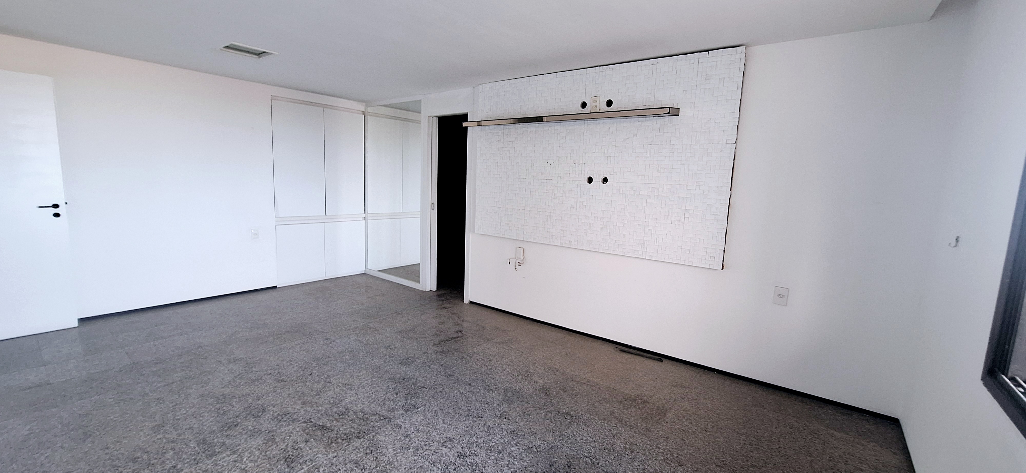 Imagem Apartamento com 4 Quartos à Venda, 225 m²em Meireles - Fortaleza