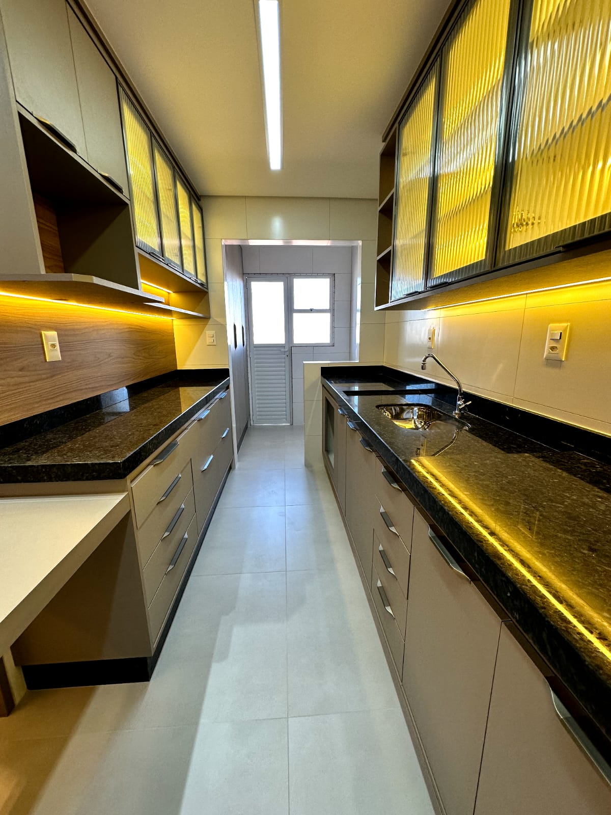 Imagem Apartamento com 2 Quartos à Venda, 71 m²em Guilhermina - Praia Grande