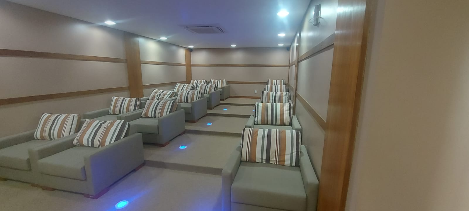 Imagem Apartamento com 2 Quartos à Venda, 70 m²em Imbuí - Salvador