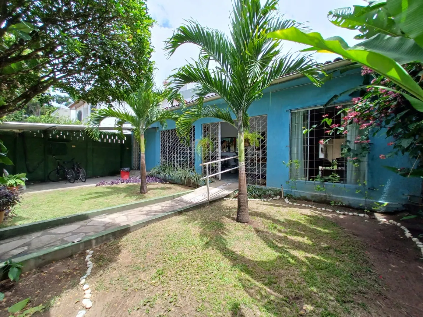 Casa com 4 Quartos à Venda, 232 m²em Iputinga - Recife