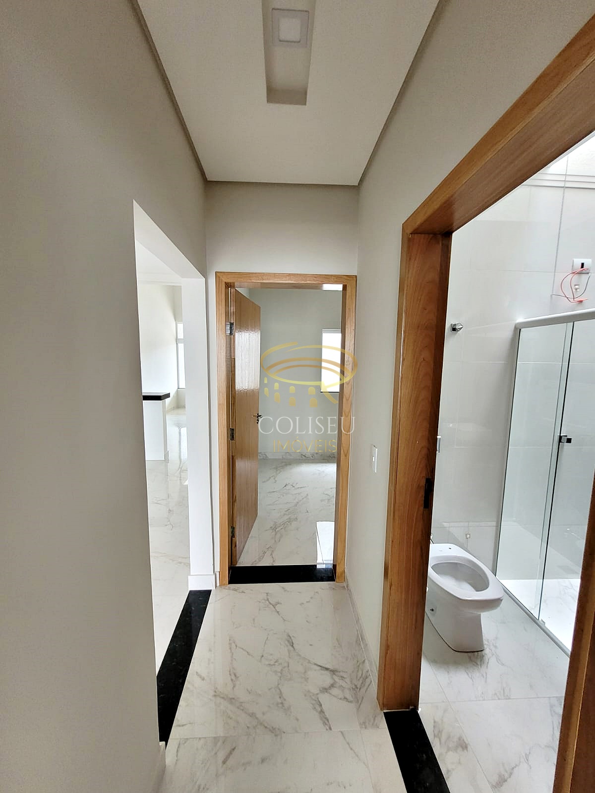 Imagem Casa com 3 Quartos à Venda, 104 m²em Jardim Novo Oásis - Maringá Imagem Casa com 3 Quartos à Venda, 104 m²em Jardim Novo Oásis - Maringá