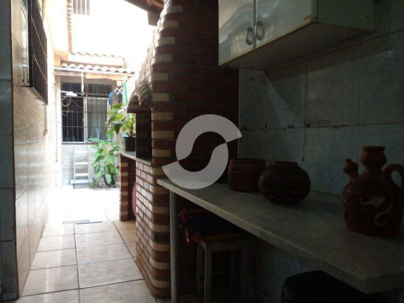 Imagem Casa com 4 Quartos à Venda,  em São Domingos - Niterói
