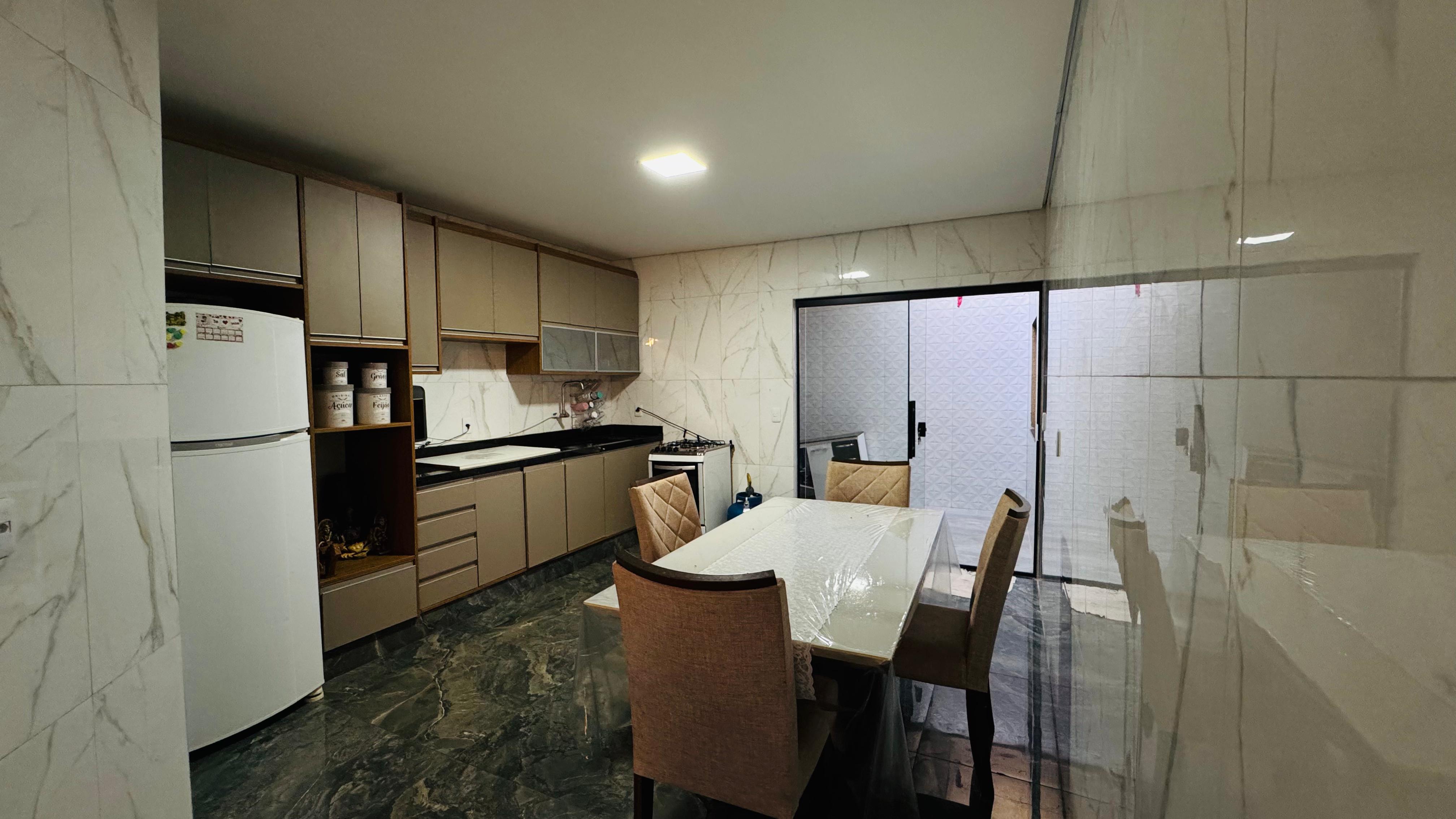 Imagem Casa com 3 Quartos à Venda, 154 m²em Samambaia Norte (Samambaia) - Brasília